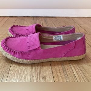 UGG Australia Fringed Pink Moccasin Flats